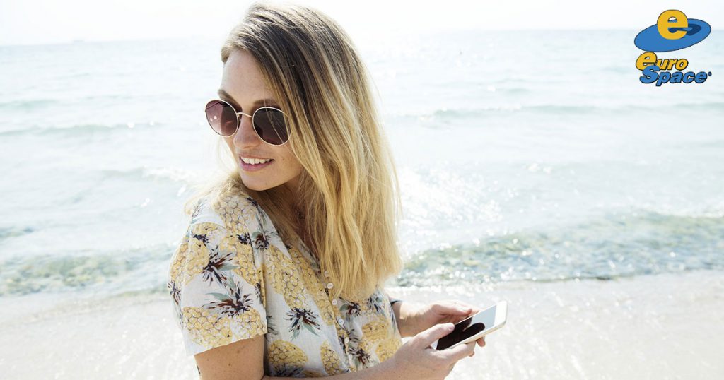 5 consigli per proteggere lo smartphone in vacanza